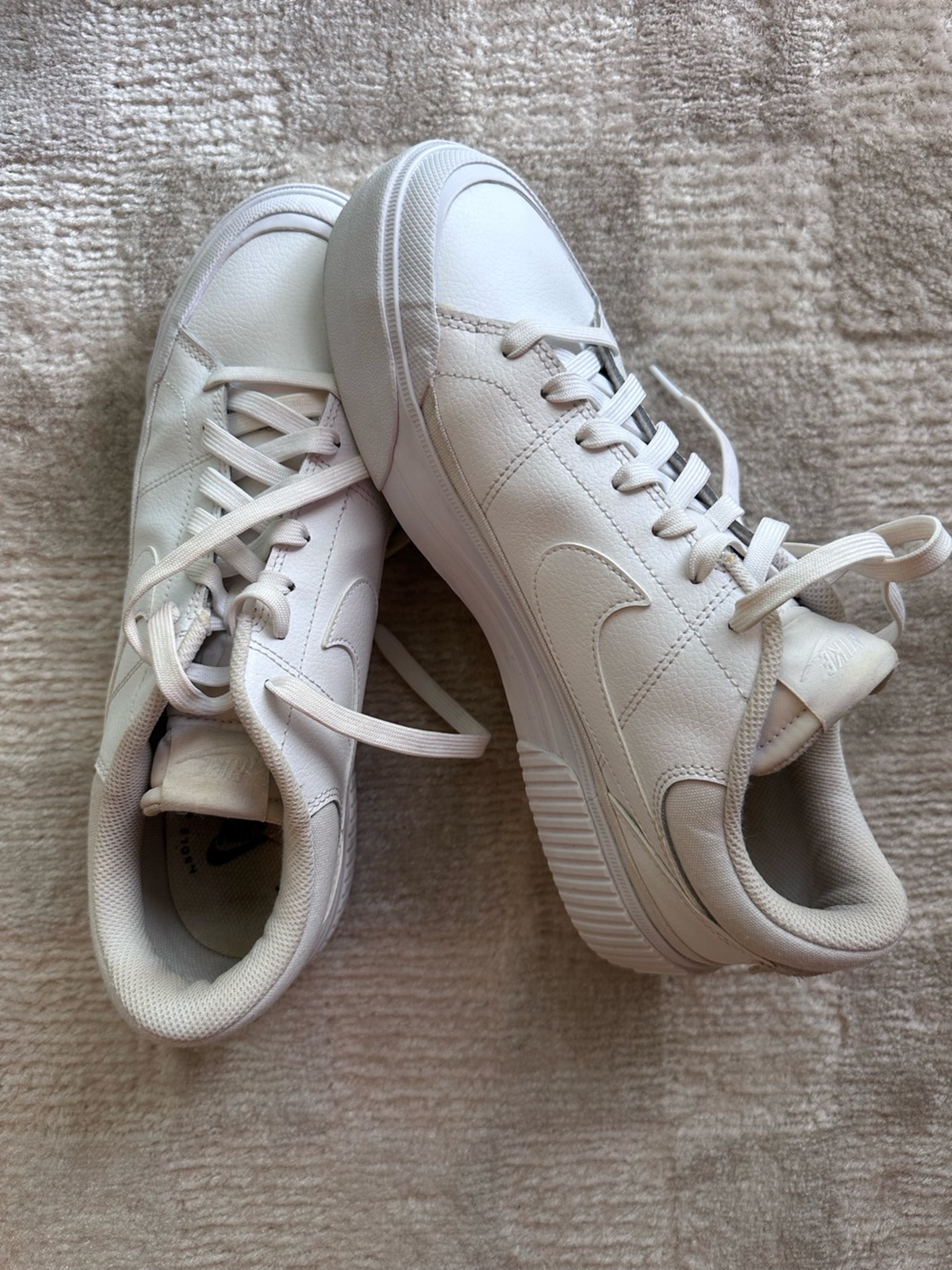 Nike Off-White Low-Top Leather Sneakers